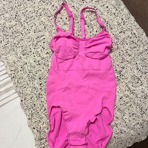 Skims body suit NWOT